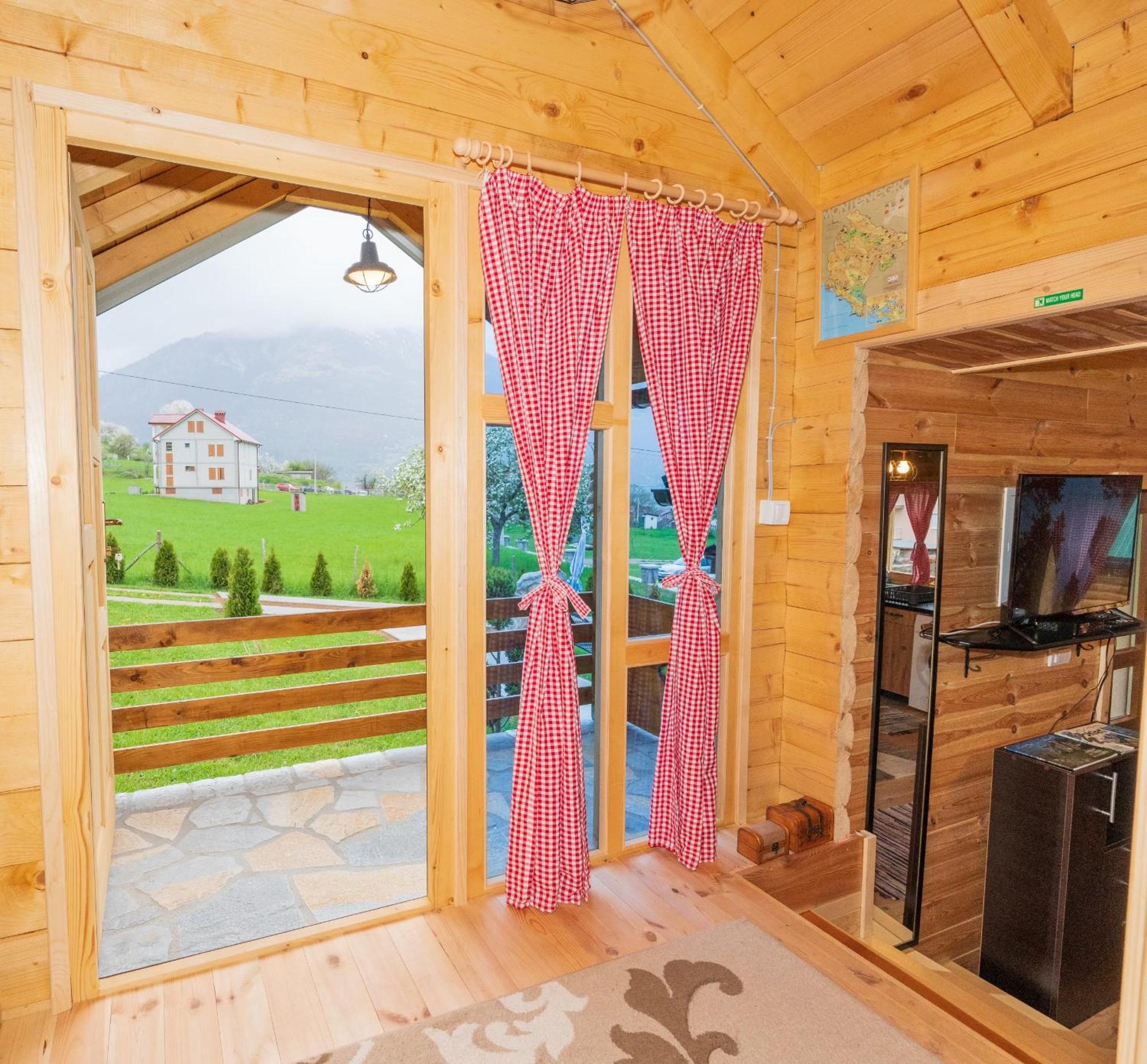 Salerno Camp Villa Plav Exteriör bild